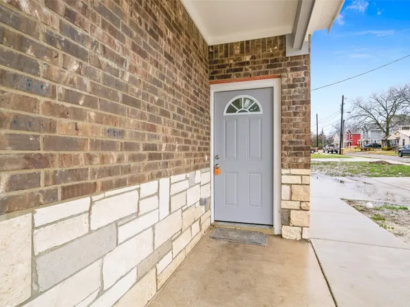 3207 Pickett St, Greenville, TX 75401