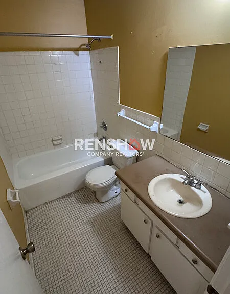 3222 Thirteen Colony Mall #2B — Photo 9