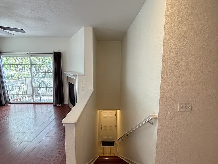 8105 E 11th Ave #4A — Photo 4