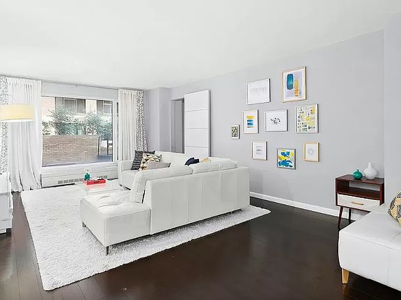 2nd image of 200 Central Park S #3FF