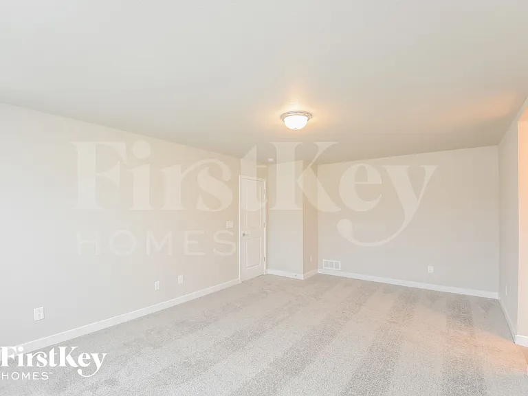 10645 Luneth Dr — Photo 9