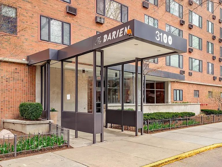 3100 N Lake Shore Dr #1906 — Photo 2
