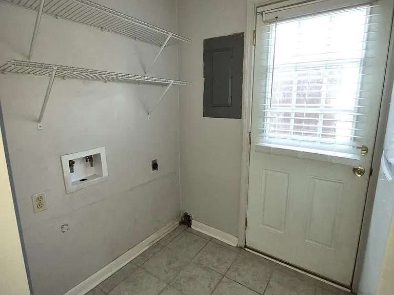 727 S Main St #119 — Photo 4