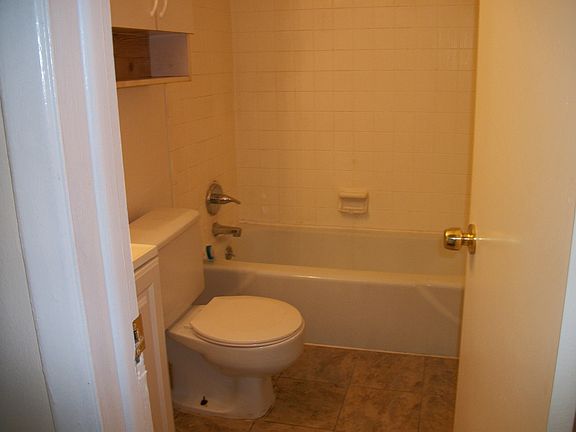 5th image of 2022 Douglas Ave