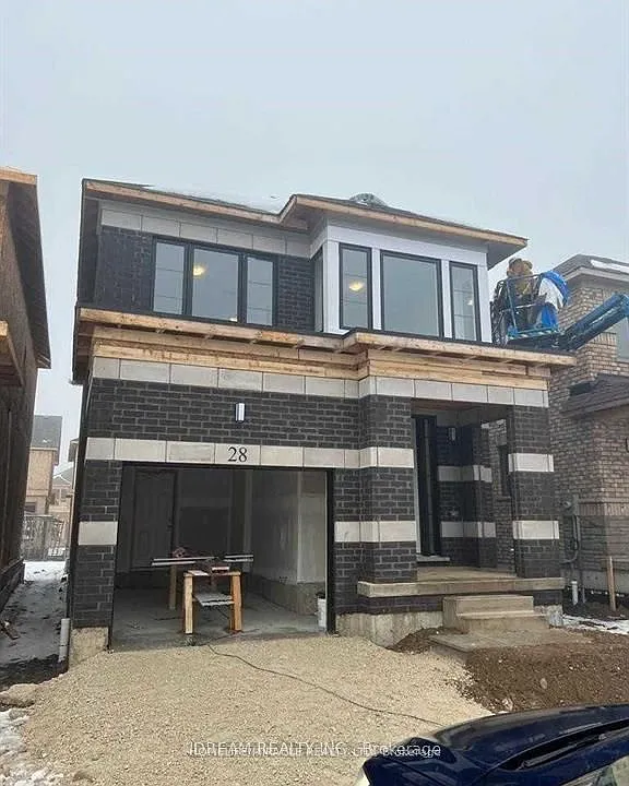 28 Crossmore Cres