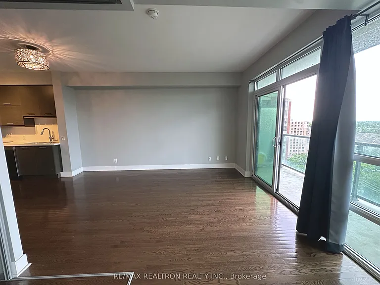 26 Norton Ave #1405 — Photo 11