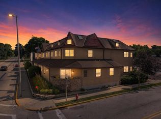 Beachside Condominium, Pewaukee, WI 53072