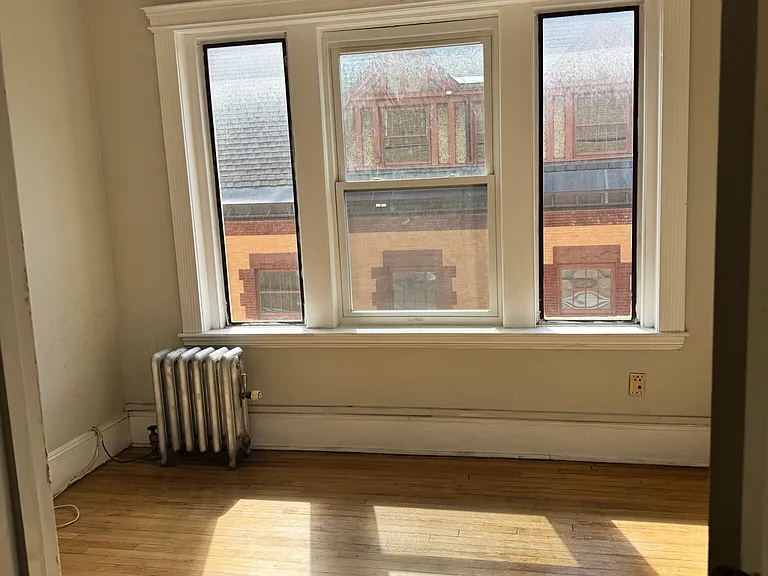 38-40 Hemenway St #22 — Photo 7