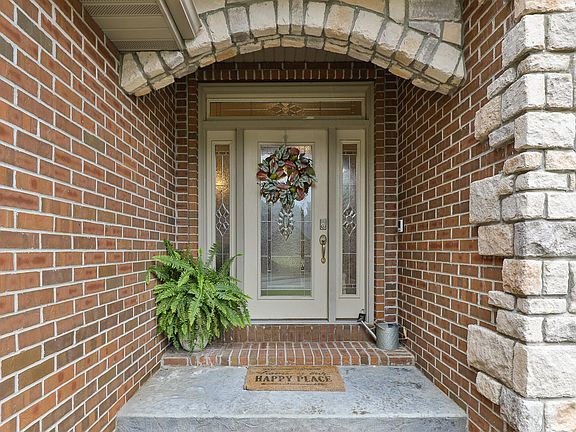 4th image of 1441 S Charles Place