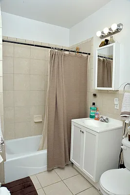 Rented by Manhattan Modern | media 16