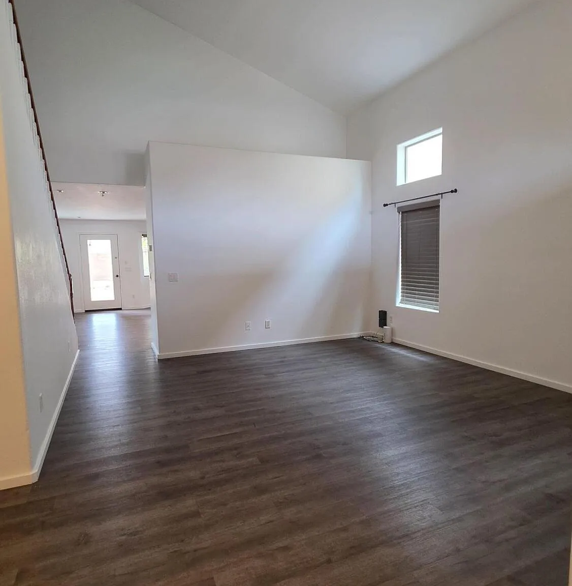 4 bed, 3.0 bath, 2518 sqft, $2,050 — Photo 4