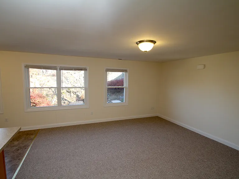26 Novak St — Photo 8