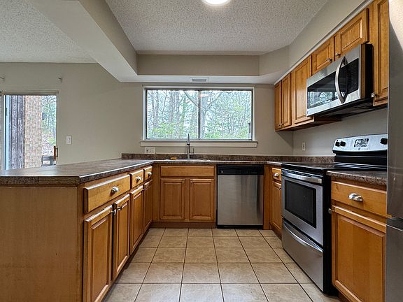 5th image of 200 Woodmont Ave APT 139
