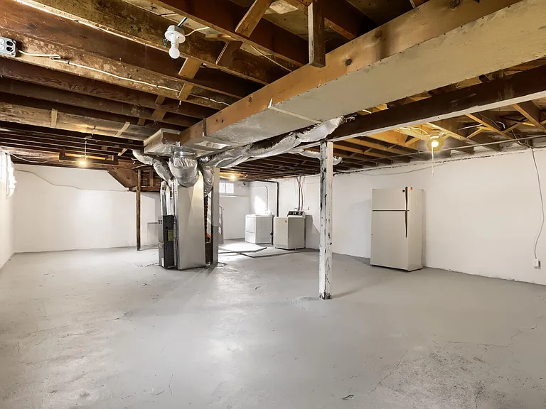 8001 E 16th Ave — Photo 12