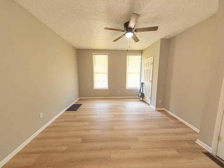 624 S Champion Ave — Photo 12