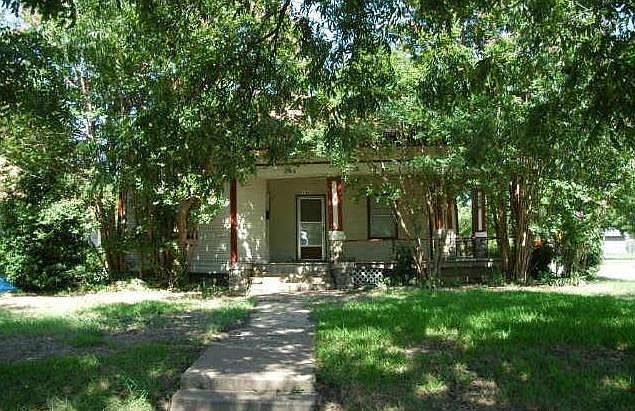 1st image of 2847 College Ave