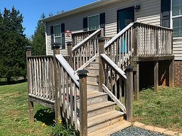 3242 Creekridge Ctry Rd, Randleman, NC 27317
