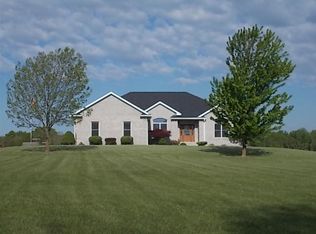 3750 E East And G Rd, Sturgeon, MO 65284