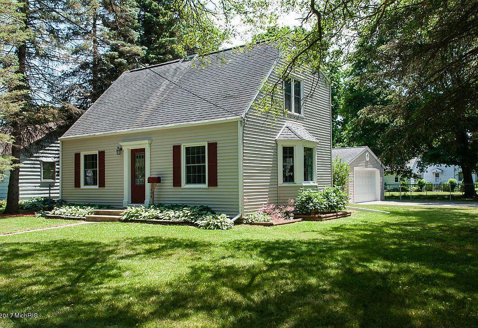 1st image of 1404 Sheridan Dr