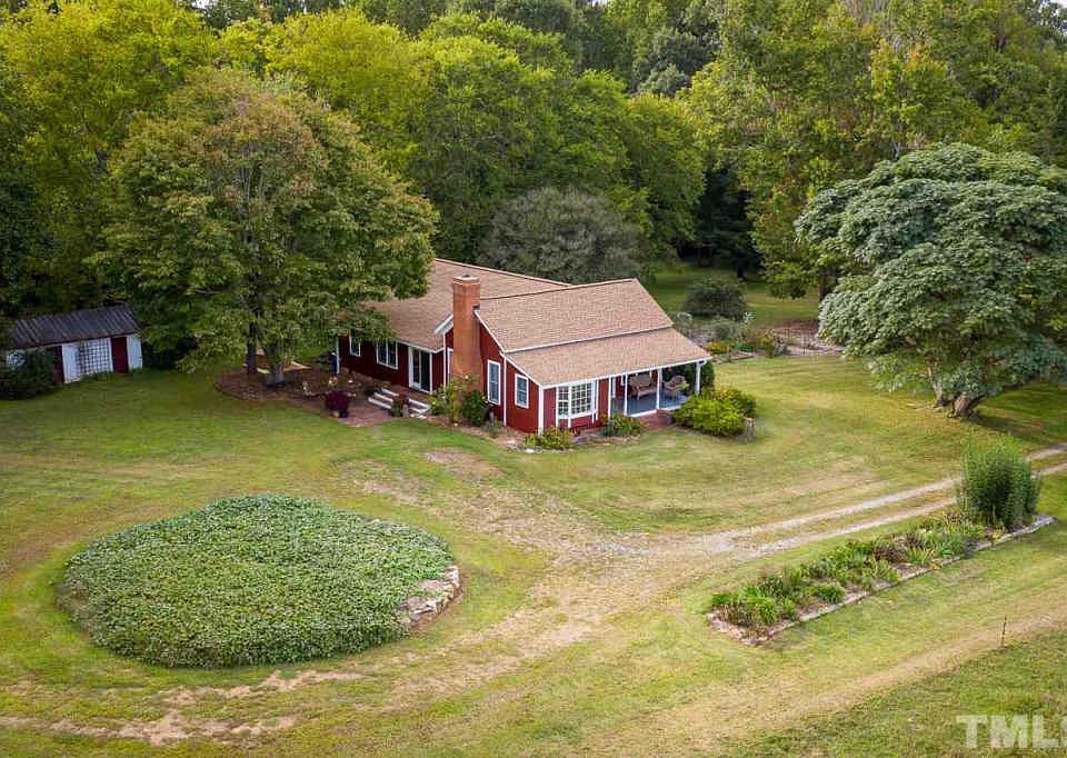 1st image of 2438 Richard Ln