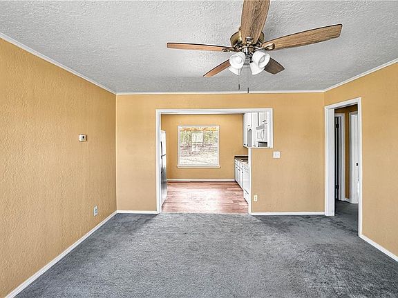 4th image of 106 Blackburn Blvd