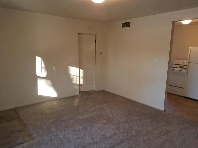 215 N Water St — Photo 3