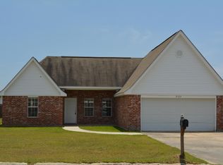 2324 Paula Cir, Ocean Springs, MS 39564