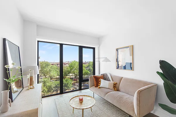 Rented by Charney Real Estate LLC | media 24