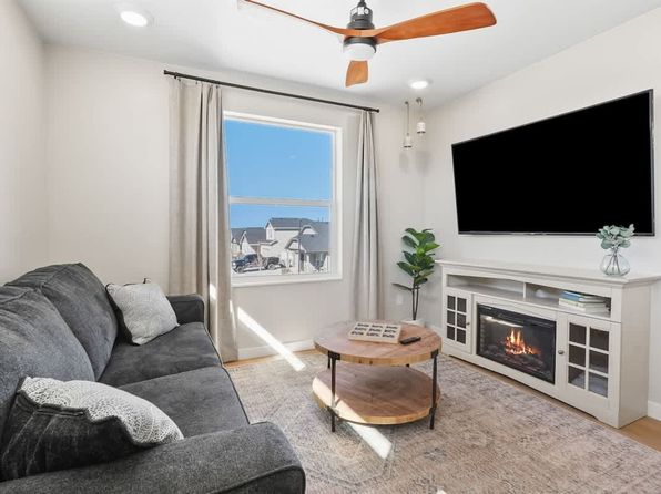 304 Cliff Swallow Ave #Id1460914p