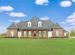 5414 Waterside Dr, Lake Charles, LA 70607