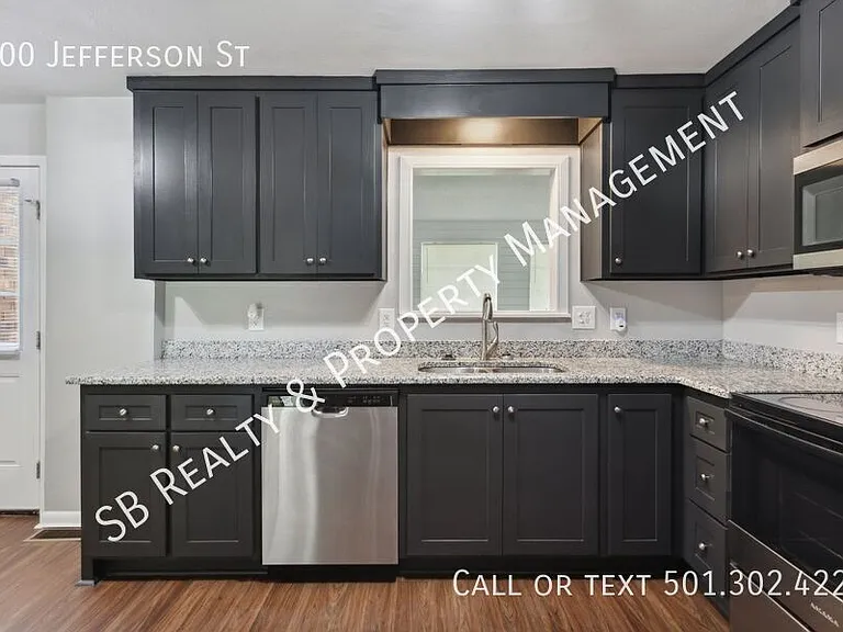 700 Jefferson St — Photo 12