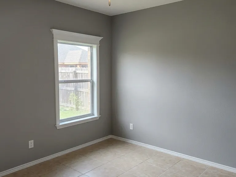 2307 Sage Dr — Photo 7