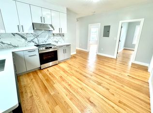 190 Hillside St #3A, Roxbury Crossing, MA 02120