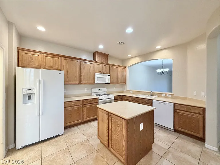 7421 Ravines Ave — Photo 4