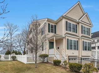 385 Hillside Ave, Needham, MA 02494