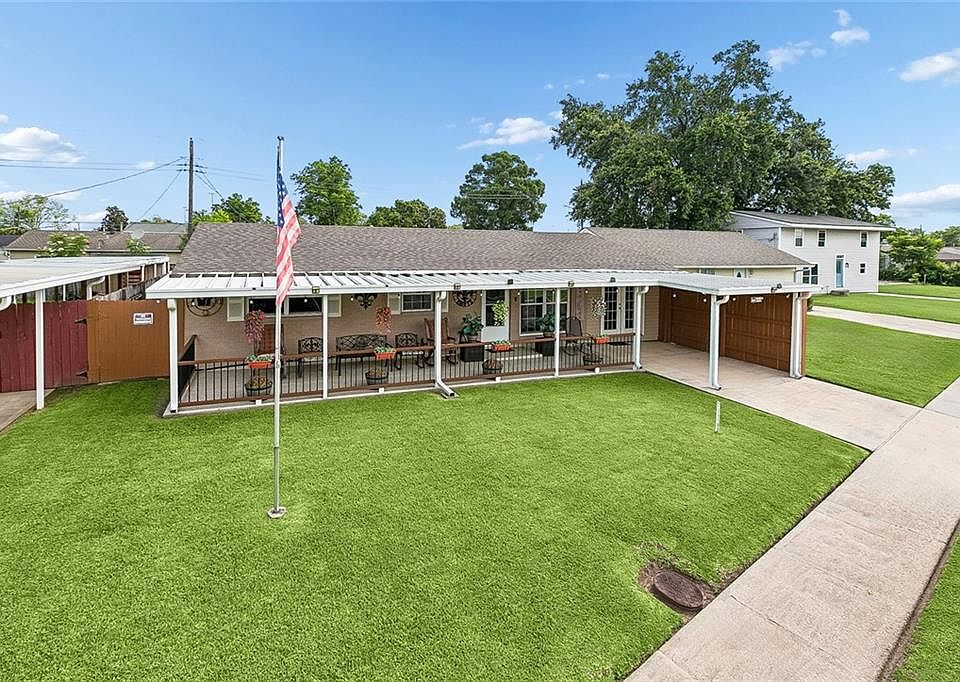1st image of 152 Felicia Dr