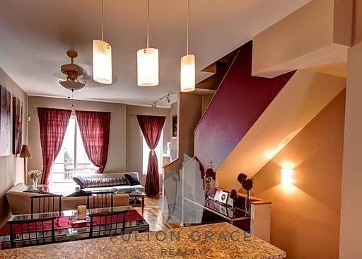 3rd image of 1152 W Newport Ave #3