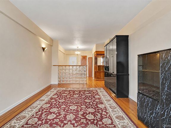 3rd image of 25-15 Union Street #6G