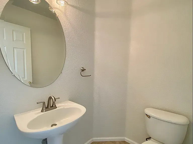 16676 E Phillips Pl — Photo 9