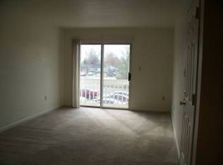 202 Chesapeake Dr APT E, Marion, IL 62959