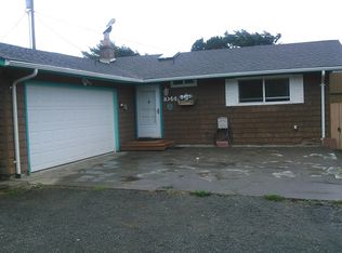 1044 SW Mark St, Newport, OR 97365