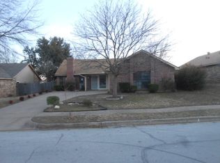 7804 Castillo Rd, Fort Worth, TX 76112