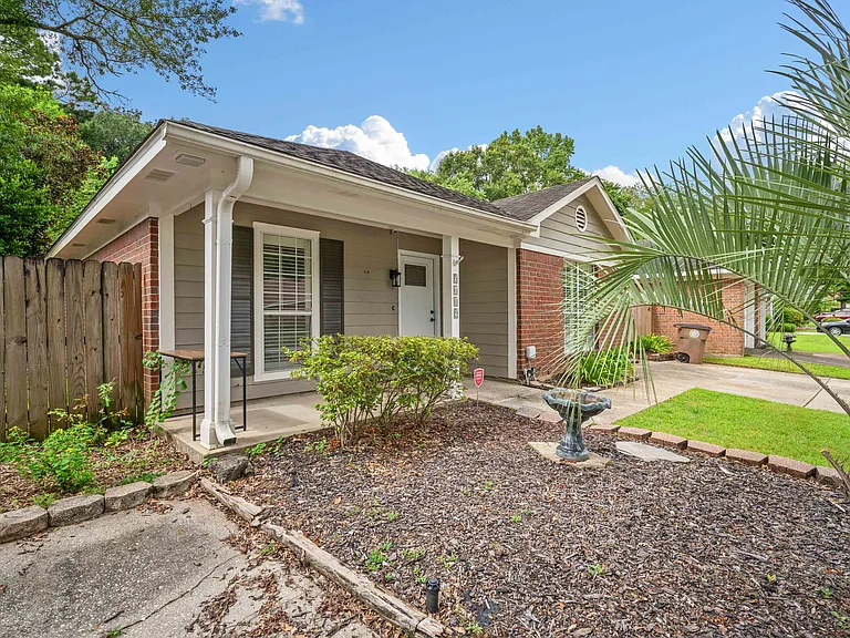 5609 Bentley Ct — Photo 30