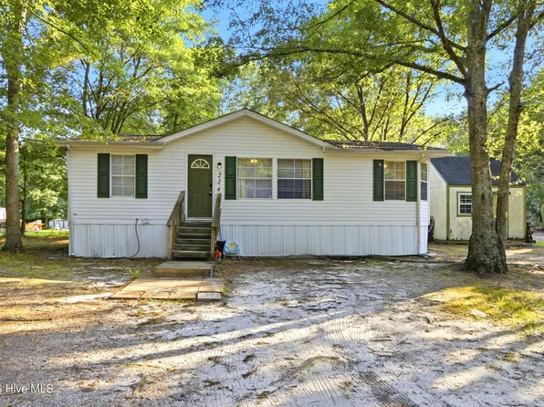 224 Chapel Ridge Road, Richlands, NC 28574