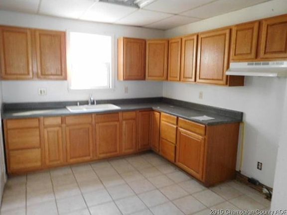 5th image of 1406 N Harris Ave