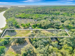 405 Camino Dr, Victoria, TX 77905