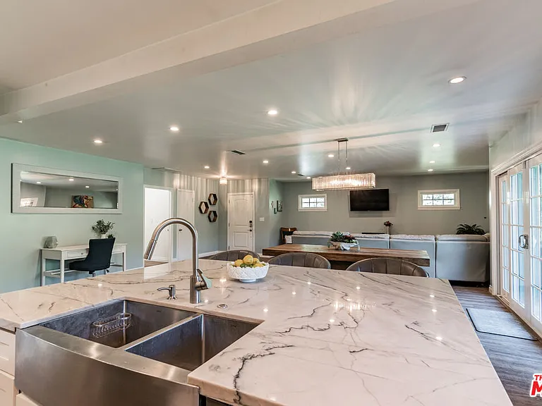 1500 Fairfield St — Photo 10