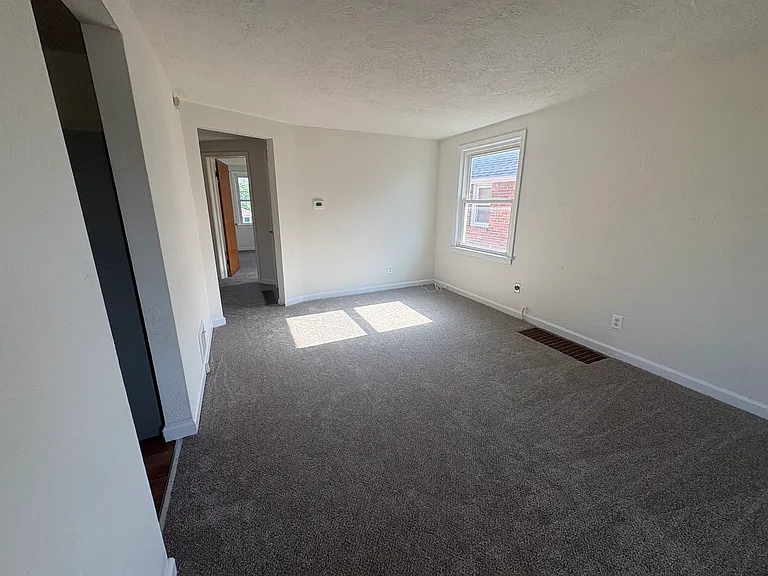 314 Tremont Ave #2 — Photo 5