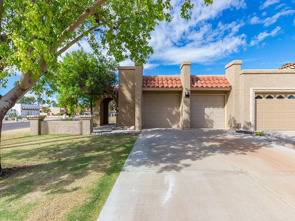 1st image of 25256 S Saddletree Dr