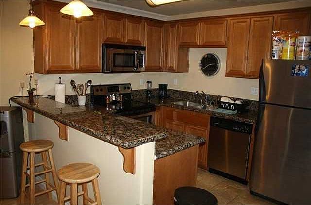 1st image of 800 N Mollison Ave Unit 61